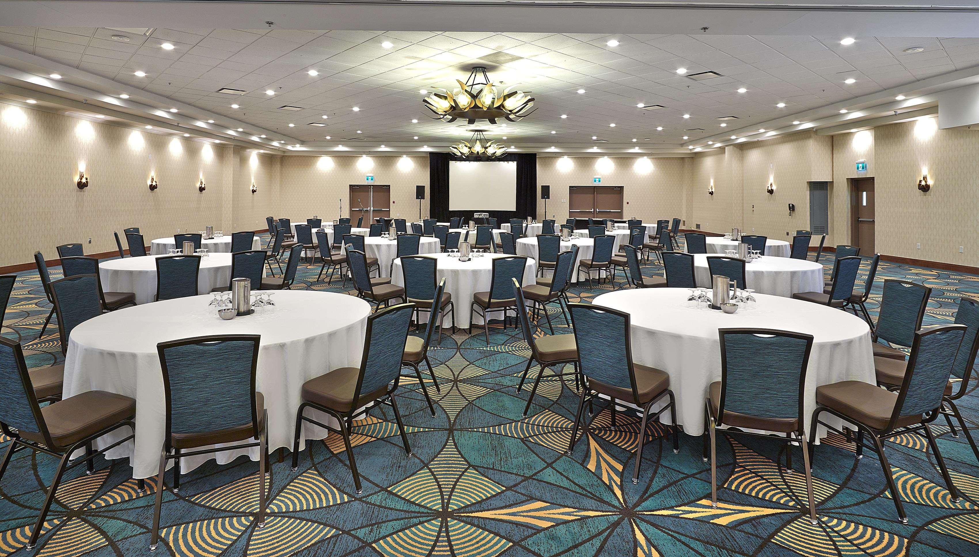 Doubletree By Hilton Hotel & Conference Centre Regina Exterior foto